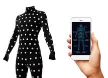 ゾゾが赤字覚悟で"計測スーツ"を配るワケ