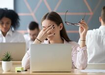 モノ雑誌編集者の目の疲労を癒す最強製品