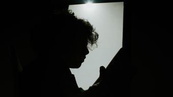 思想書でも哲学書でもない…作家･林望｢つらい日々から救い､眠れない脳を休ませてくれる唯一無二の本｣