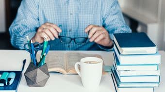 本の｢自分が共感する部分｣に線を引く人がアウトなワケ