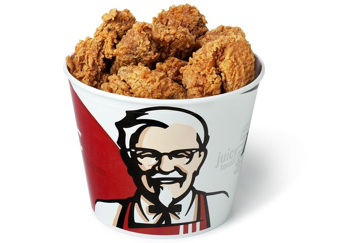 ケンタッキーフライドチキンの入ったバケット