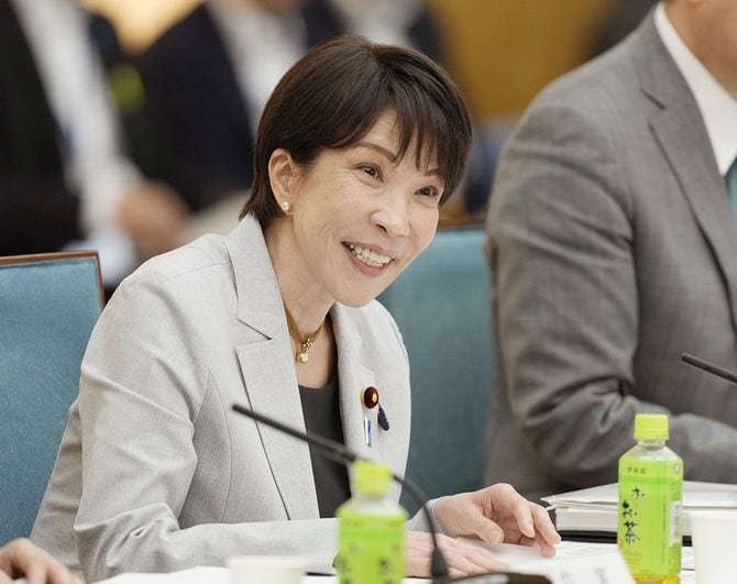 経済財政諮問会議と日本成長戦略会議の合同会議で発言する高市早苗首相。政府は持ち回り閣議で高市政権初となる経済財政運営の指針「骨太方針」を決めた=2026年7月21日、首相官邸