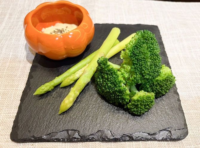 ゆで野菜のマヨネーズ添え