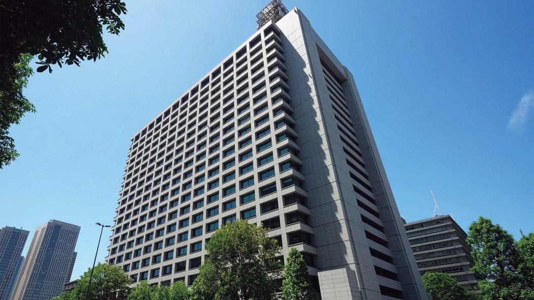 国民のために総務省を分割し省庁を増やすべきだ