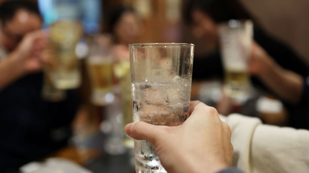 職場で｢ウェットな人｣に近づいたら絶対ダメ…時間とメンタルを消費しない｢ドライな人間関係｣3ステップ 飲み会に参加するか､パスするかと悩むのは時間のムダ