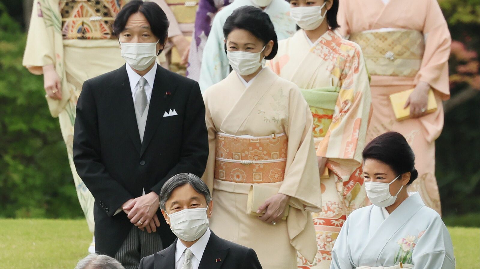 皇后･雅子さまと秋篠宮妃･紀子さまの人気は､なぜ逆転したのか…結婚30年を過ぎた2人の｢幸福度｣を考える 結局､重要なのは｢家族の結びつき｣