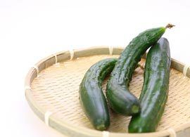 キュウリ「3本150円」vs「10本300円」の損得