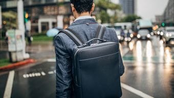 "仕事でリュックサック"実は体によくない理由