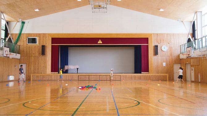 大日向小学校の体育館