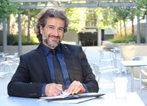 若い女性にモテるオジサンの6つの共通点