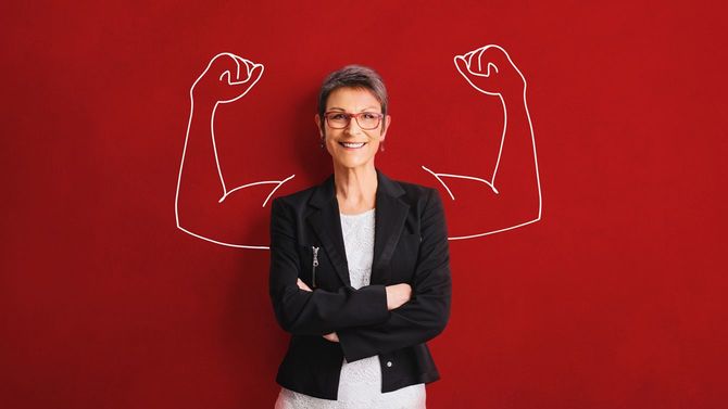 強さを示す大人の女性