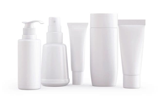 白い背景に分離された化粧品製品