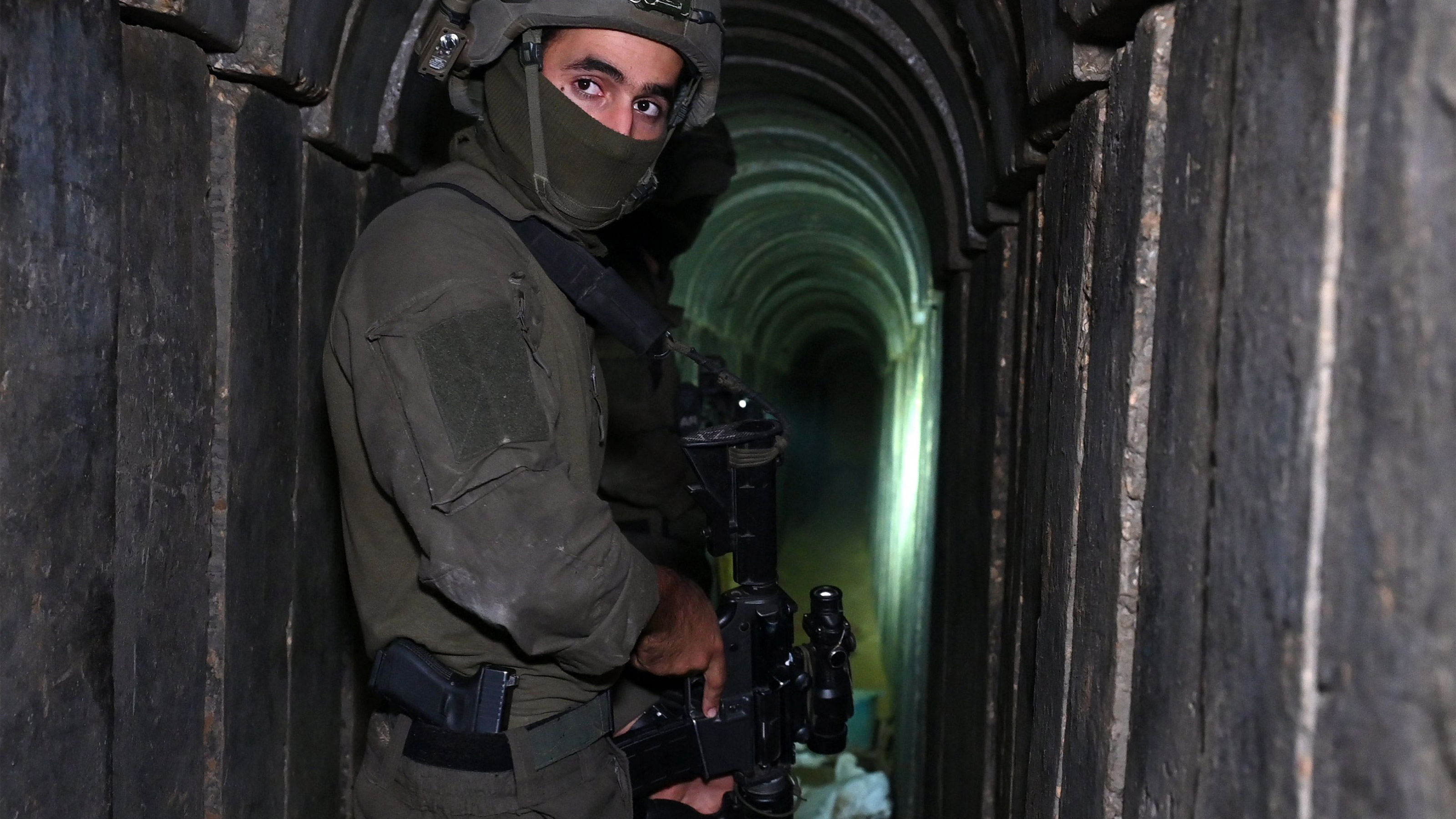 出入り口は｢子供用ベッドの下｣だった…イスラエル軍を悩ませる総延長500km｢ハマスの地下迷宮｣の実態 人質がいるから､バンカーバスター爆弾は使えない  | PRESIDENT Online（プレジデントオンライン）