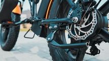 ベンツの修理代を親が全額負担するハメに…Z世代で流行中の｢電動自転車､キックボードより危険な乗り物｣