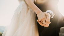 まもなく結婚しないことがソンな経済環境になる…女性が｢自分より下｣の男性を選ぶようになる日