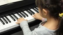 ｢家がお金持ちだから｣ではない…｢頭のいい子が育つ家庭｣にピアノが置いてあるのはなぜか