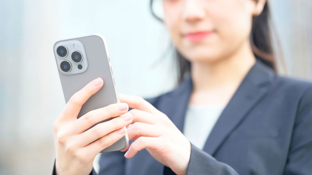 ｢情報漏洩する危険人物｣として20代で人生終了…｢仕事中にスマホで撮影→SNS投稿｣のあまりに重い代償