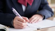 わが子が制服のスカートを｢穿けないの｣…｢家に帰るまでトイレは我慢｣子どもの"苦悩"を知った小児科医の行動