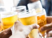 "若者のビール離れ"、原因は値段ではない