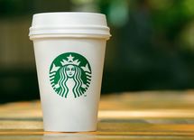 就活生に愛される企業はスタバで面接する