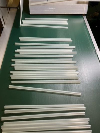 日本ストローとカネカが共同開発した「PHBHストロー」