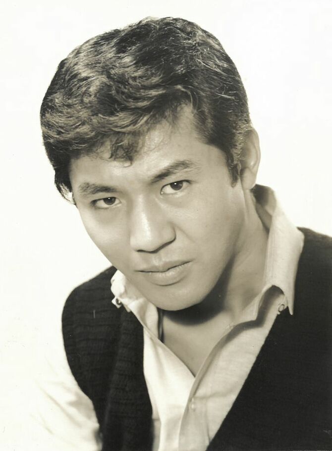 デビュー当時の小林稔侍の写真