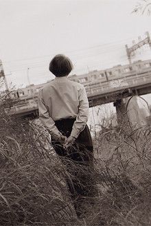 <strong>山田太一</strong>●脚本家、小説家。1934年、東京都に生まれる。早稲田大学卒。松竹に入社し、木下恵介のもとで助監督を務める。65年にフリーとなり、主にテレビドラマの脚本を執筆。作品は「男たちの旅路」「ふぞろいの林檎たち」など多数。著書に『飛ぶ夢をしばらく見ない』『異人たちとの夏』などがある。