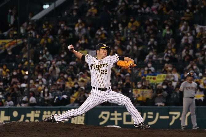 プロ野球・阪神－巨人／力投する藤川