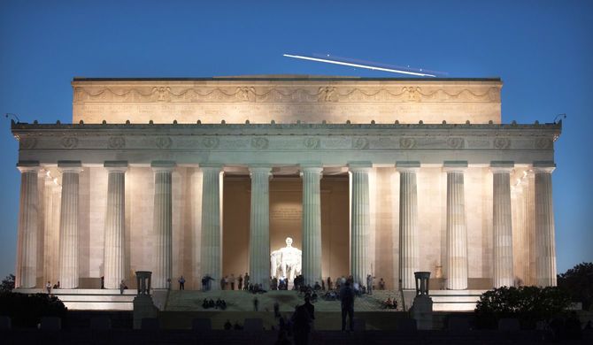 1963年にキング牧師が「私には夢がある」という演説を行った、ワシントンD.C.のリンカーン記念堂