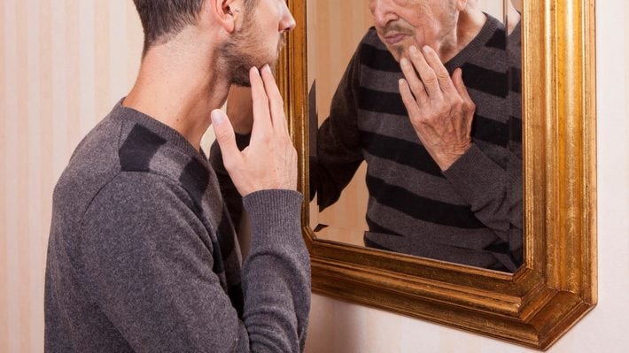 日常的に血管がダメージを受ける…糖尿病専門医が警鐘「目、骨、脳、頭髪の老化が早い人が体にためている物質」