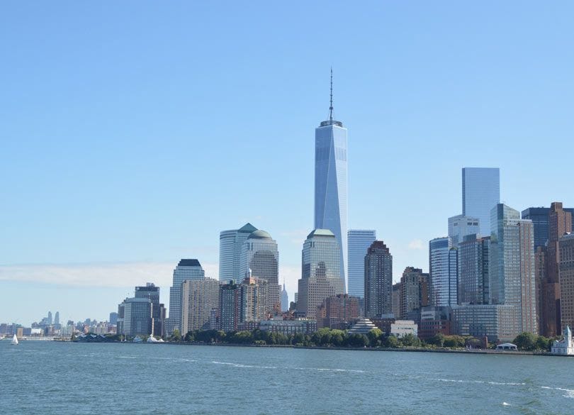 投票前にヒラリー後押し？ 米国人の所得を上げていたオバマ政策