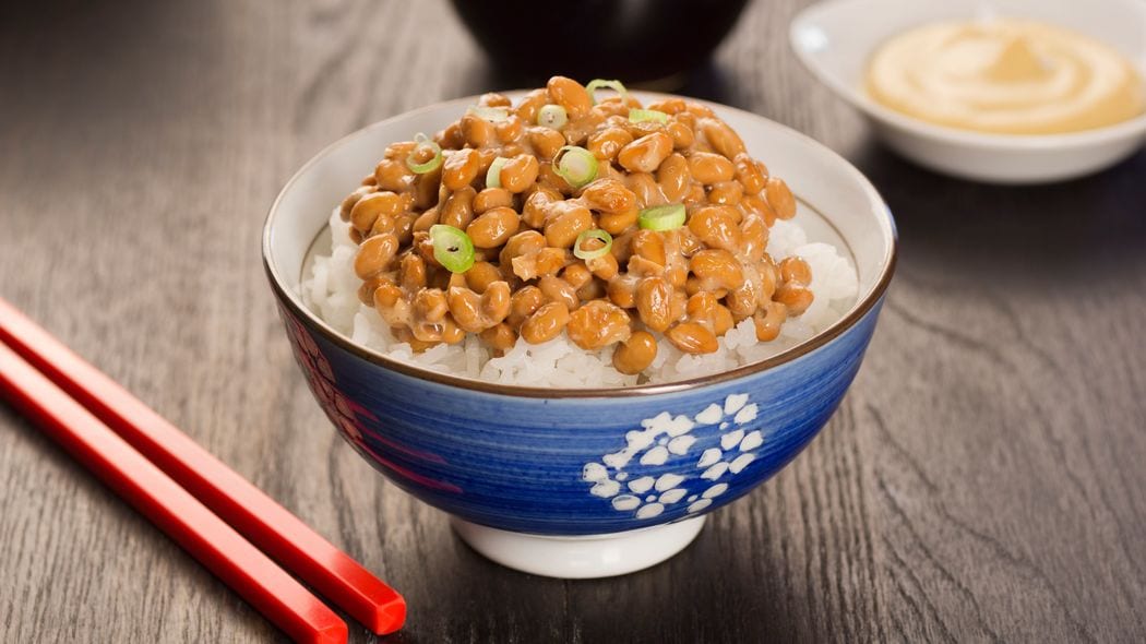 ｢食べる筋トレ｣はこうやる…カラダづくりのプロが毎朝5時半起きで2回の朝食をとる理由 タンパク質だけでは､いいトレーニングはこなせない