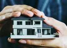 日本はいつまで"寒い家"を押し付けるのか