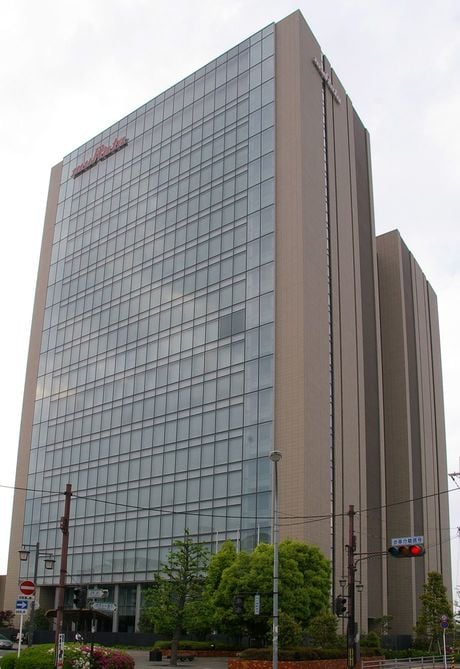 長岡京市東神足1丁目の村田製作所本社