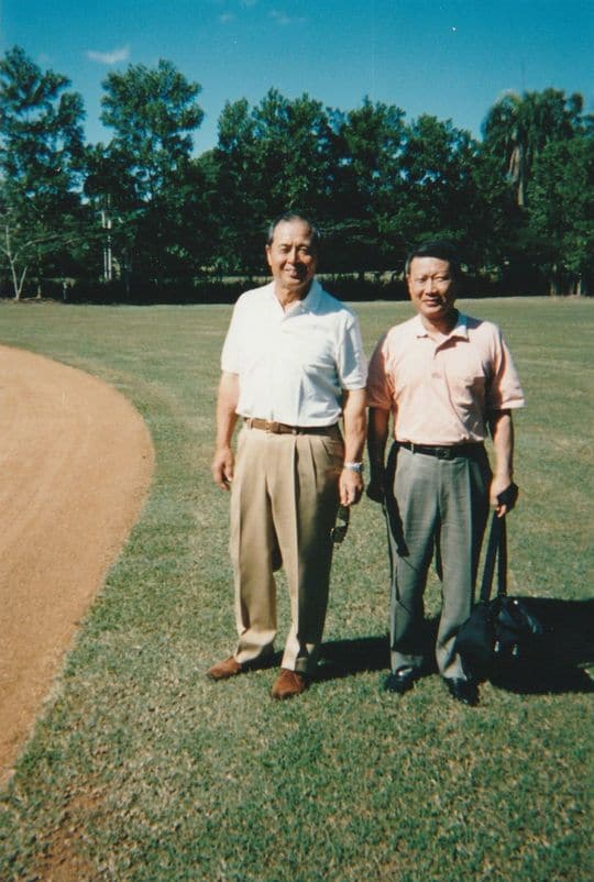 ドミニカへ視察した時の1997年頃の写真(左:王貞治会長、右:瀬戸山隆三氏)