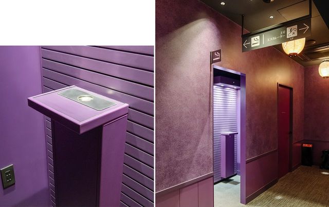 各フロアのイメージに合わせて彩色された分煙ブース。灰皿には約3500本の吸い殻を収納可能。