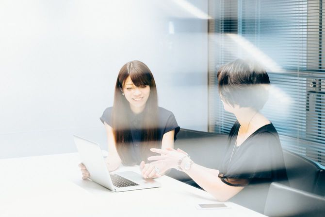 社員に話を聞く