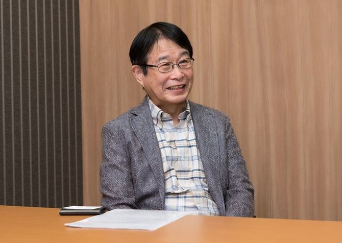 英語教材開発者の清水建二氏