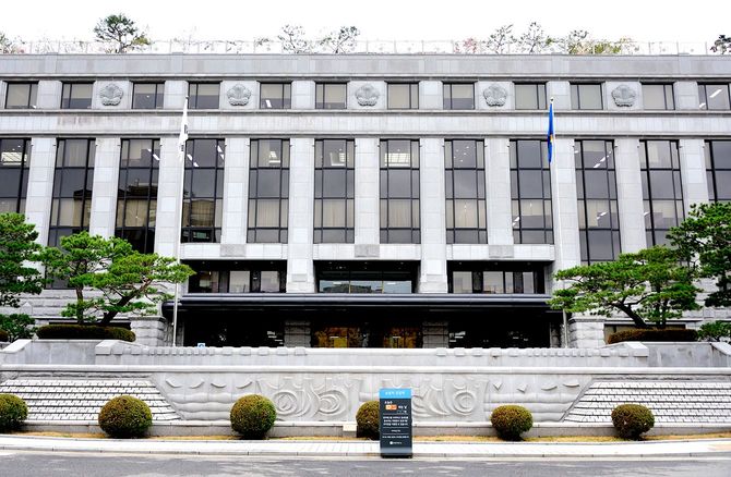 立憲コート韓国