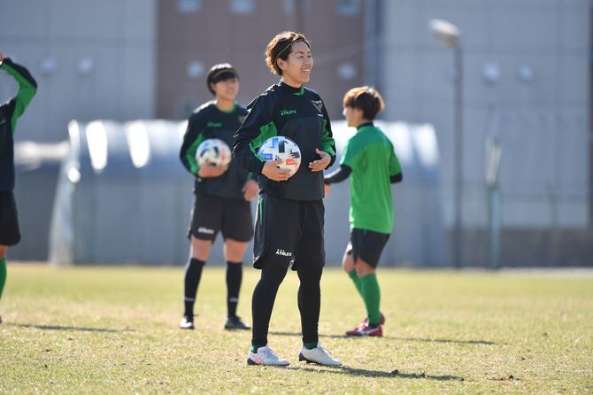 出産後、練習に参加する岩清水選手