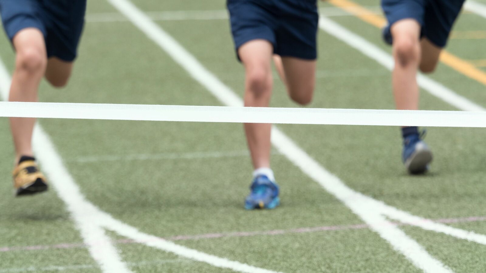 運動会で足の遅さを｢見えない化｣する配慮は子供のためにならない…｢競争の場が減りすぎた｣日本の大問題 大人が用意すべきは｢無風地帯｣でなく｢安全地帯｣である