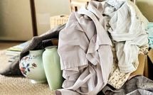 ｢ホコリまみれ｣｢お惣菜のパックが散乱｣80歳の父親が急死した"ゴミ屋敷"で家族が大量に見つけた"意外なもの"