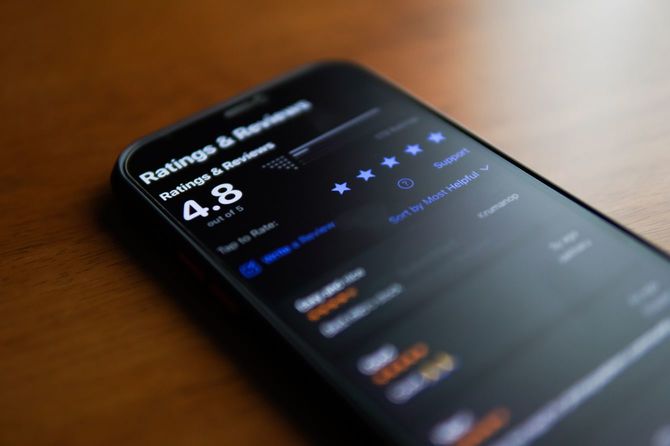 スマートフォン上の顧客レビューの良い評価