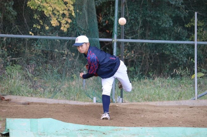 投球練習、球数も変化球の投球も制限している