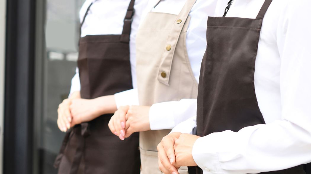 ｢従業員の茶髪･ピアスOK｣は本当にいい職場なのか…日本企業に蔓延る｢多様性もどき｣にモヤモヤする理由 若者がこぞって｢スタバで働きたい｣と思う理由