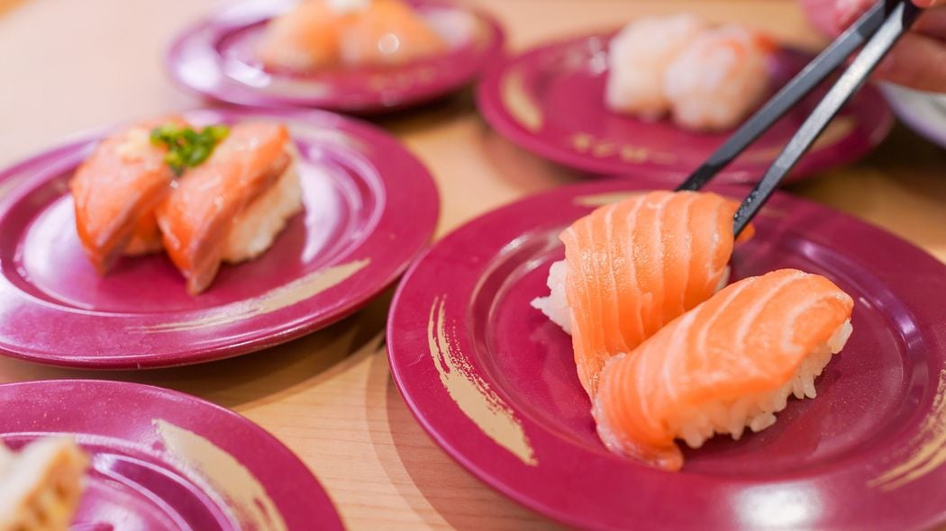 なぜ中国人は14時間待ちでも｢スシロー｣が食べたいのか…2年で撤退した｢くら寿司｣との明暗を分けた出店戦略