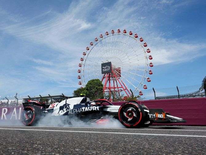 フリー走行3回目を終えたアルファタウリの角田裕毅