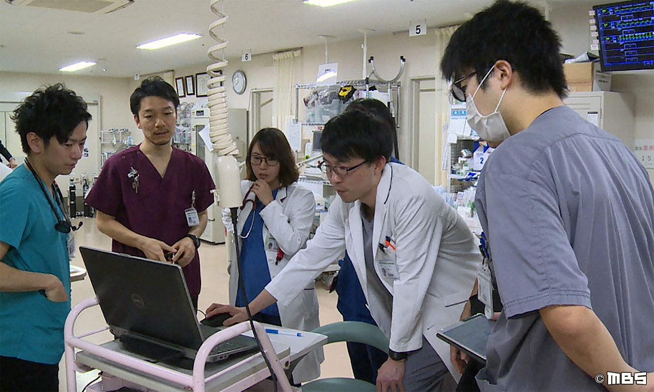 どんな患者も断らない 救急病院の働き方 救急車で搬送される患者数が日本一 2ページ目 President Online プレジデントオンライン