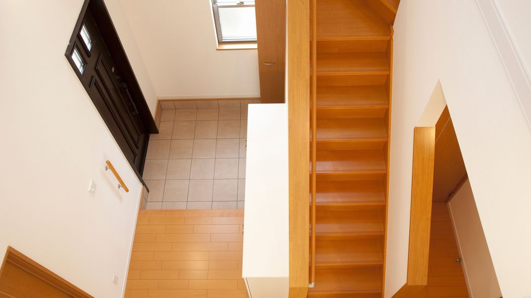廊下と玄関を見れば一目でわかる…防災のプロが指摘する｢大地震が起きたときに危険な家｣の共通点 0円でできる｢防災収納｣の極意とは