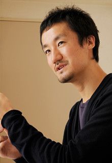 発注する側のレベル次第。業者に「丸投げ」していないか?<br><strong>クリエイティブディレクター 田中耕一郎</strong>●1973年生まれ。2004年にProjectorを設立。「UNIQLOCK」はカンヌ国際広告祭でグランプリを獲得。